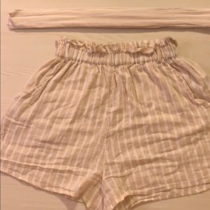 Buttercream and white striped billabong shorts